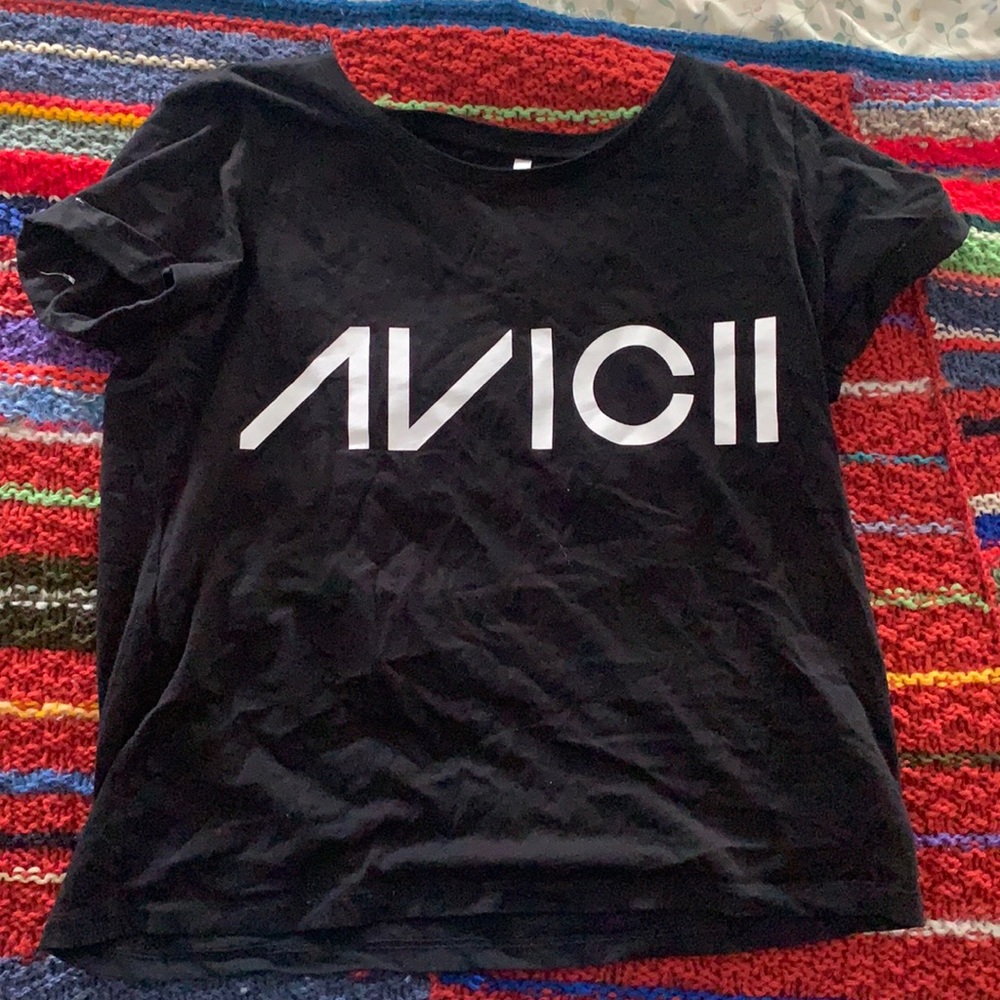 AVICII shirt
